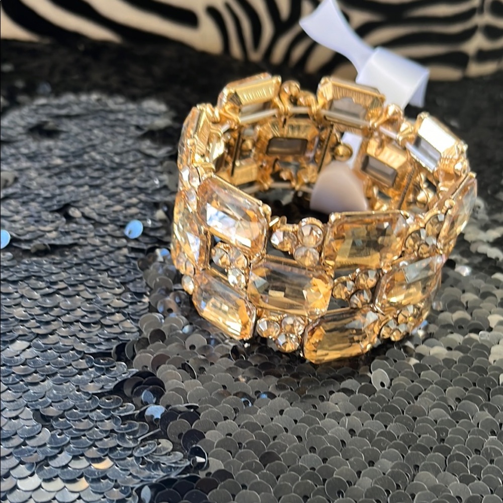 Elegant Gold and Silver Women's Bracelet